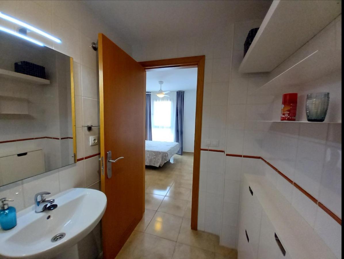 Modern House With 2 Bedrooms Near The Beach Castillo del Romeral المظهر الخارجي الصورة