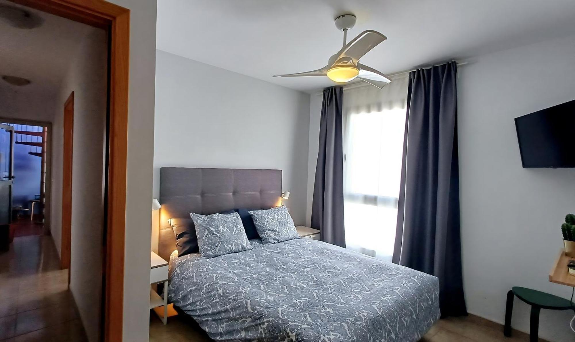 Modern House With 2 Bedrooms Near The Beach Castillo del Romeral المظهر الخارجي الصورة